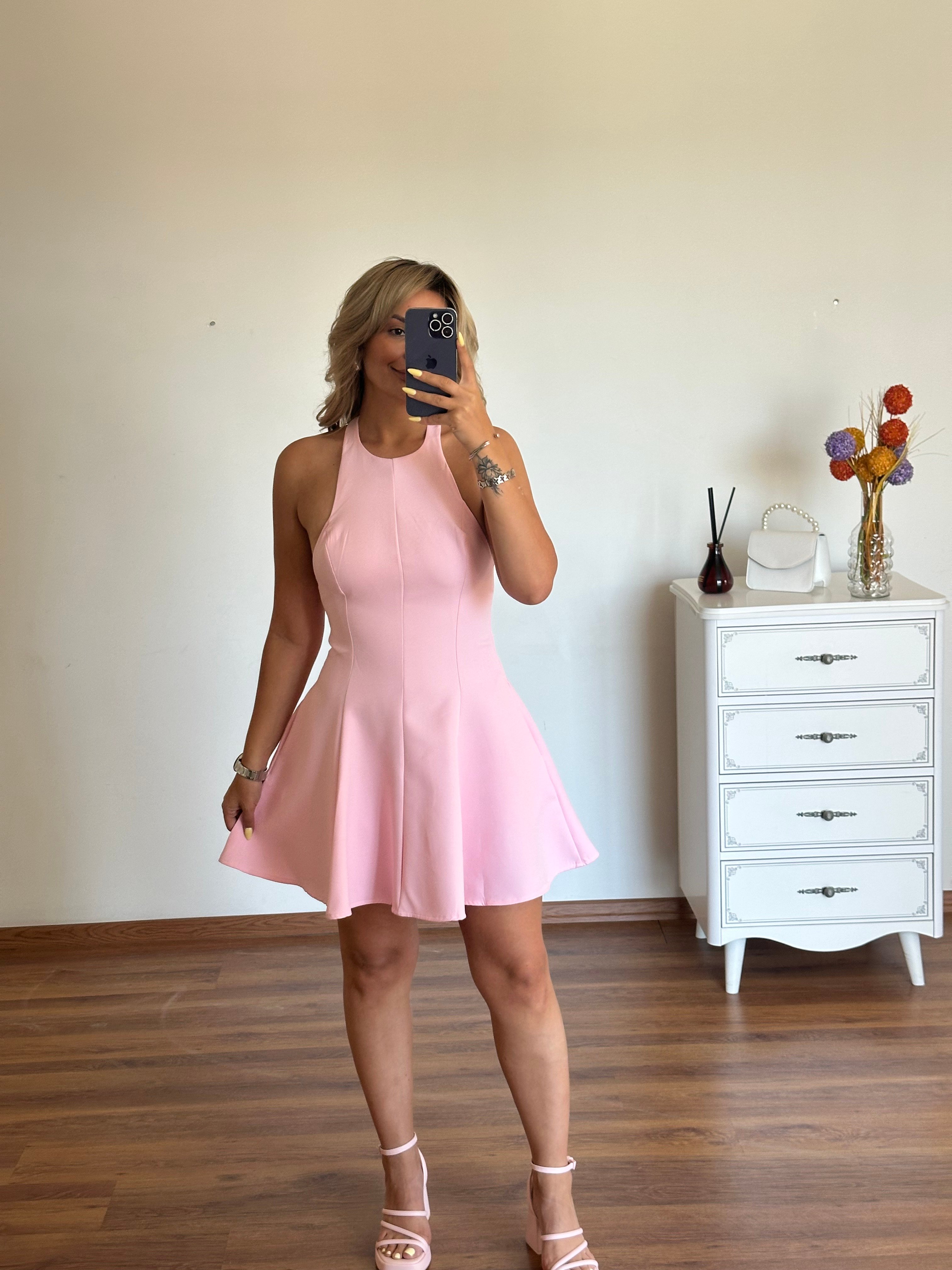PEMBE HALTERYAKA ELBİSE 