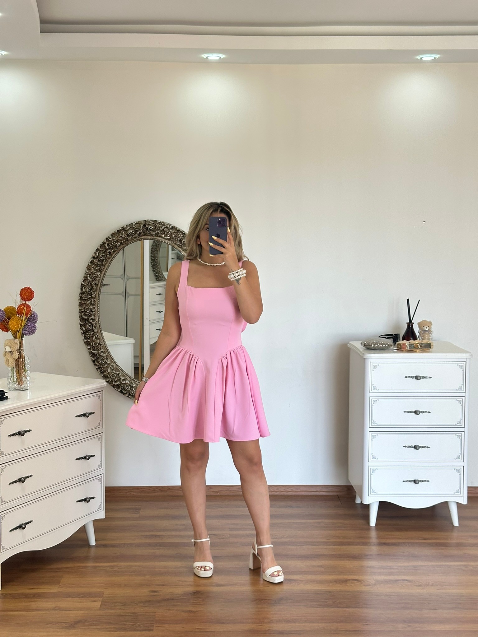 FİYONKLU PEMBE ELBİSE