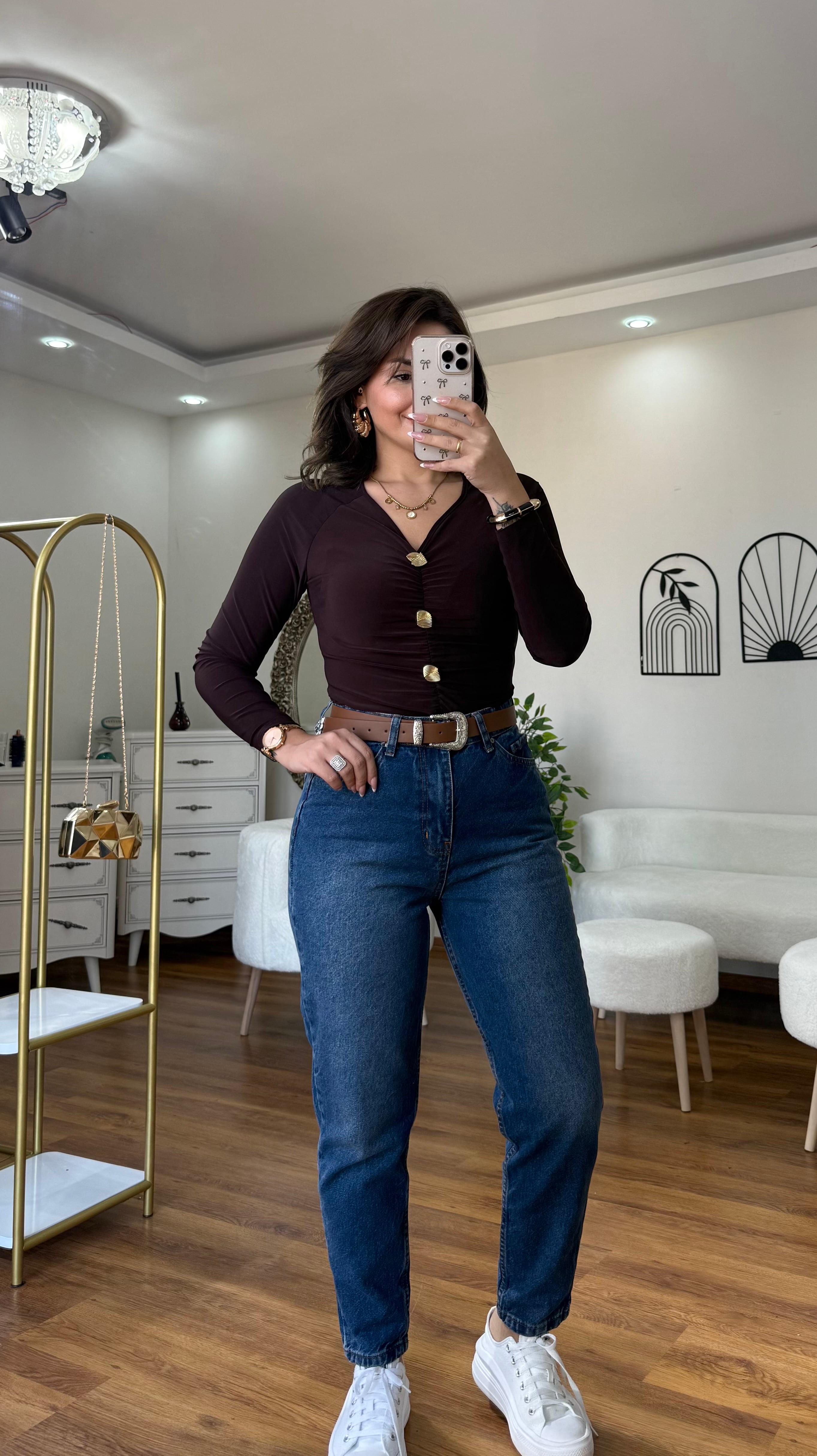 Kemerli Mom jean - mavi
