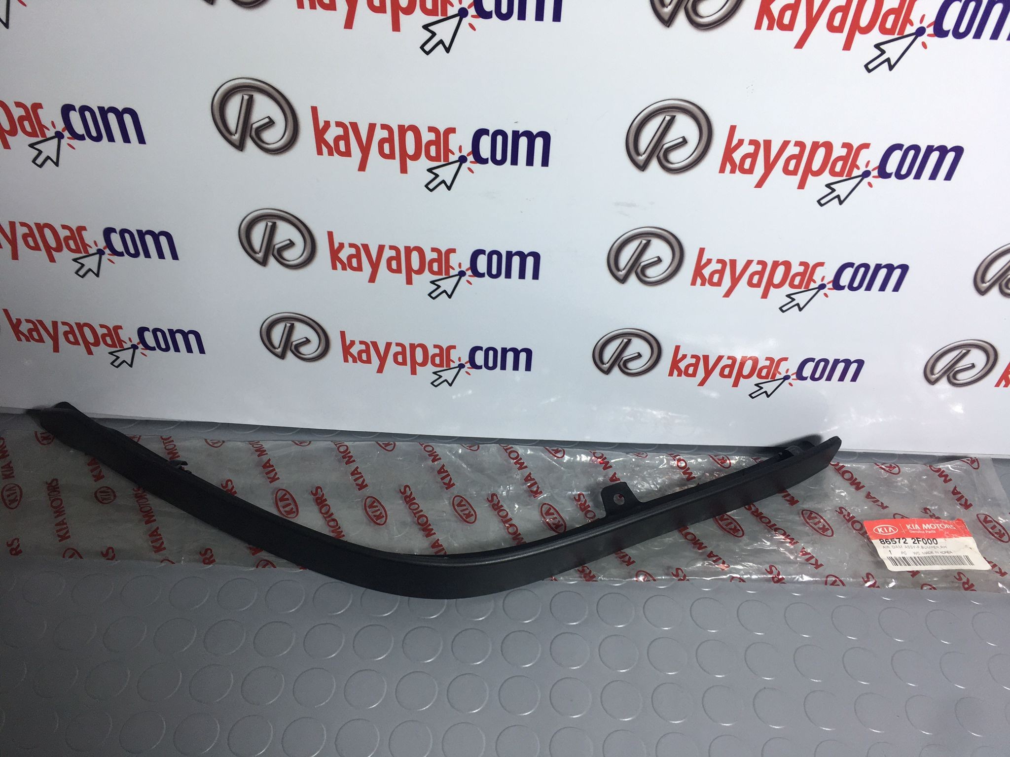 KIA CERATO ÖN TAMPON SAĞ ÇITASI 2004-2006 865722F000 EŞDEĞER