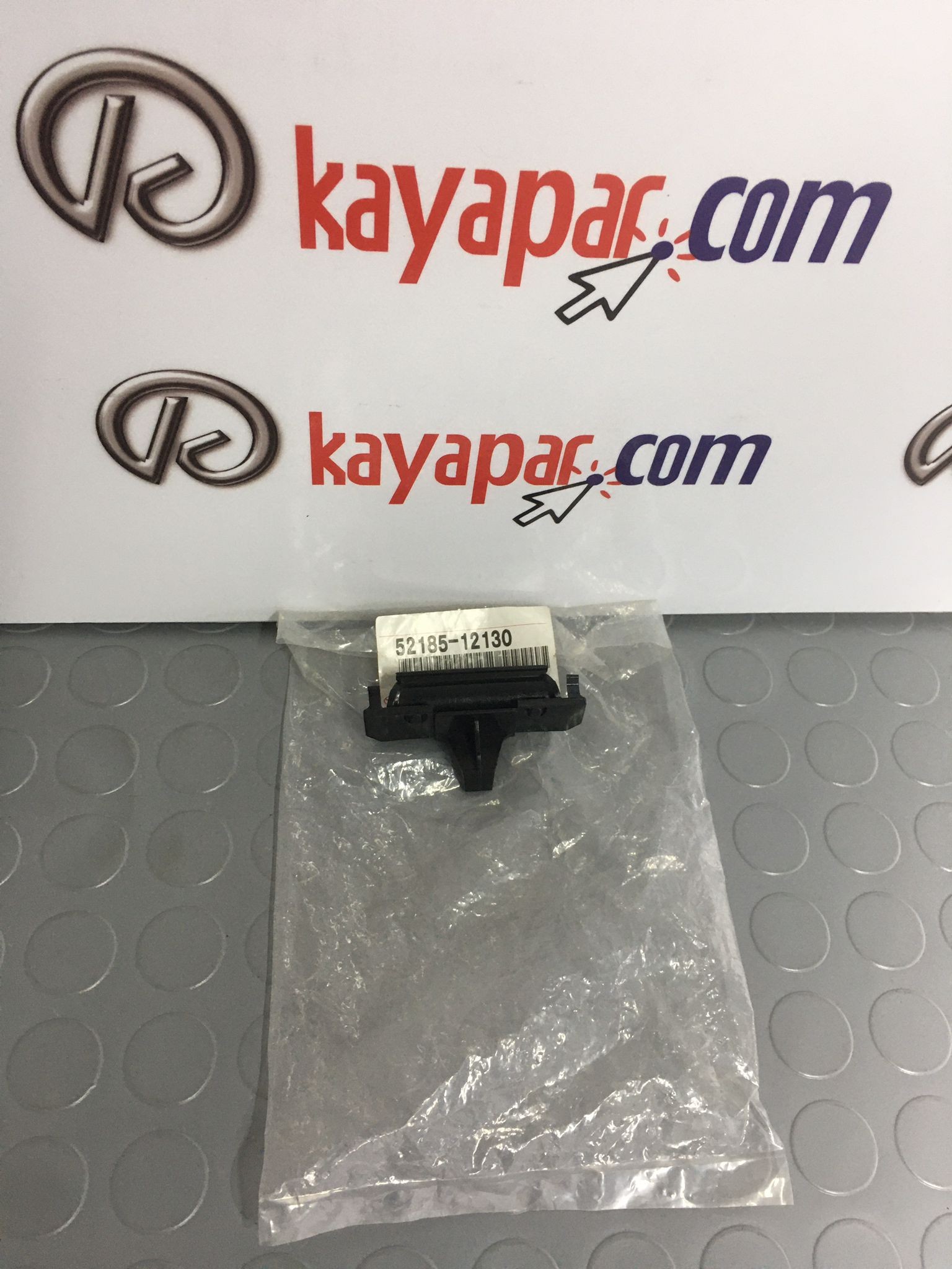 TOYOTA COROLLA ARKA TAMPON YAN BRAKETİ 1991-1995 5218512130 ORİJİNAL