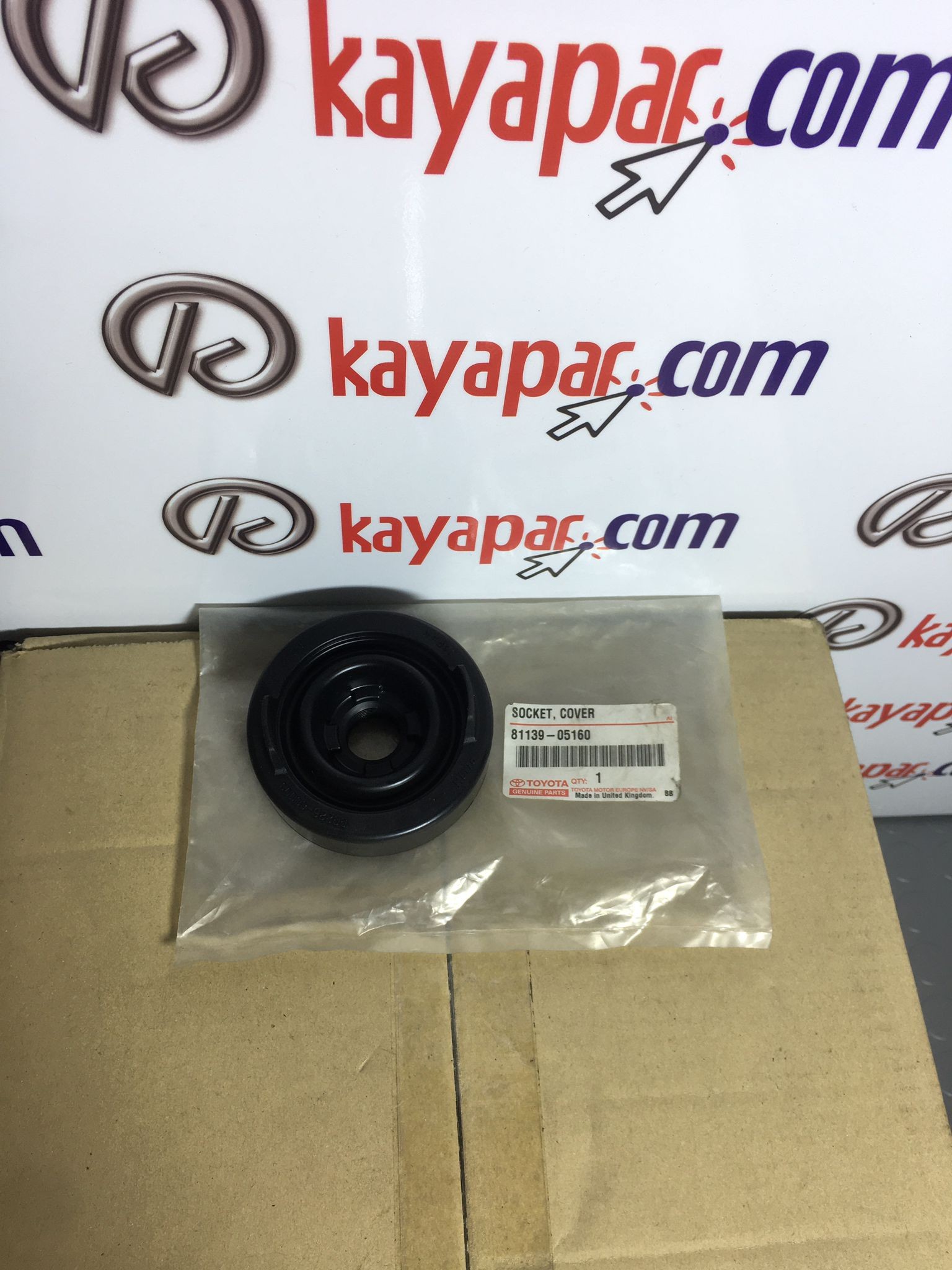 TOYOTA AVENSIS FAR BAĞLANTI TAPASI 2003-2008 8113905160 ORİJİNAL