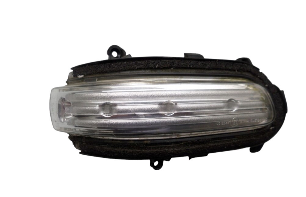 TOYOTA AVENSIS SOL AYNA SİNYALİ 2003-2008 8174005030 ORİJİNAL