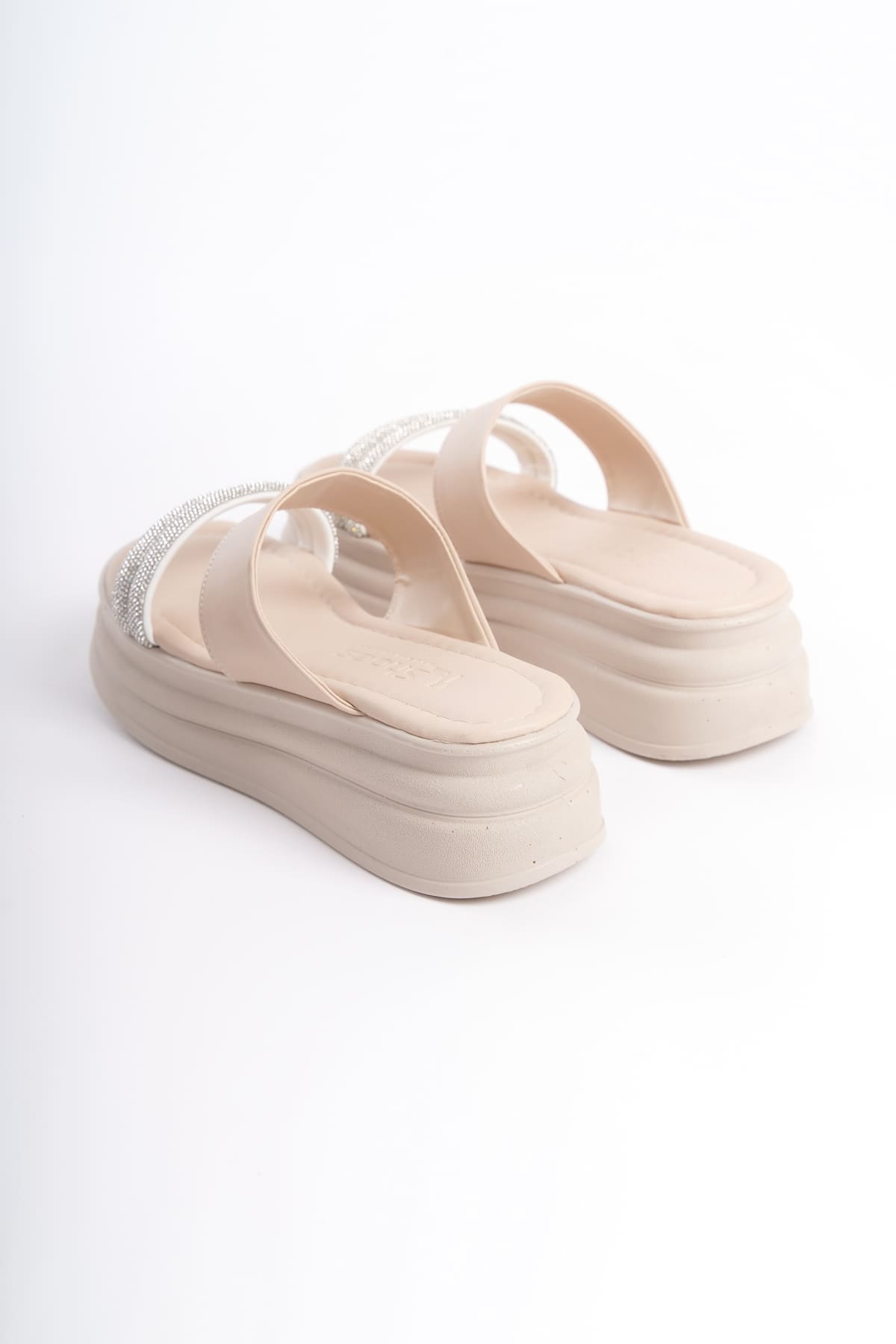 SARAH Düz Topuklu Taşlı Şeritli Kalın ve Ortopedik Taban Kadın Terlik  KT - Krem