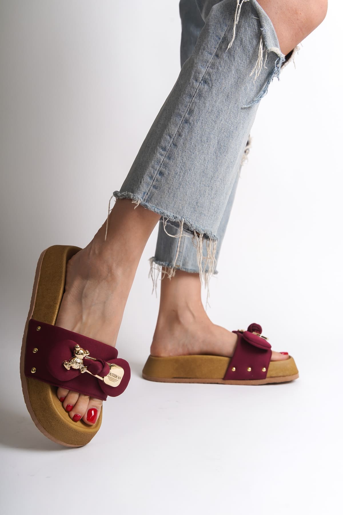 DILA Kalın ve Ortopedik Taban Ayıcıklı Saten Kadın Terlik  KT - Bordo