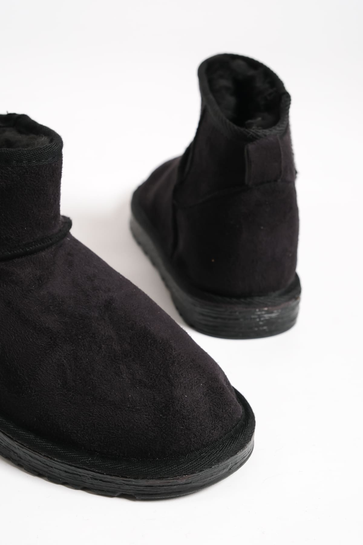 JOLIE Bağcıksız Düz Taban İçi Kürklü Kısa Süet Kadın Bot ST - Siyah