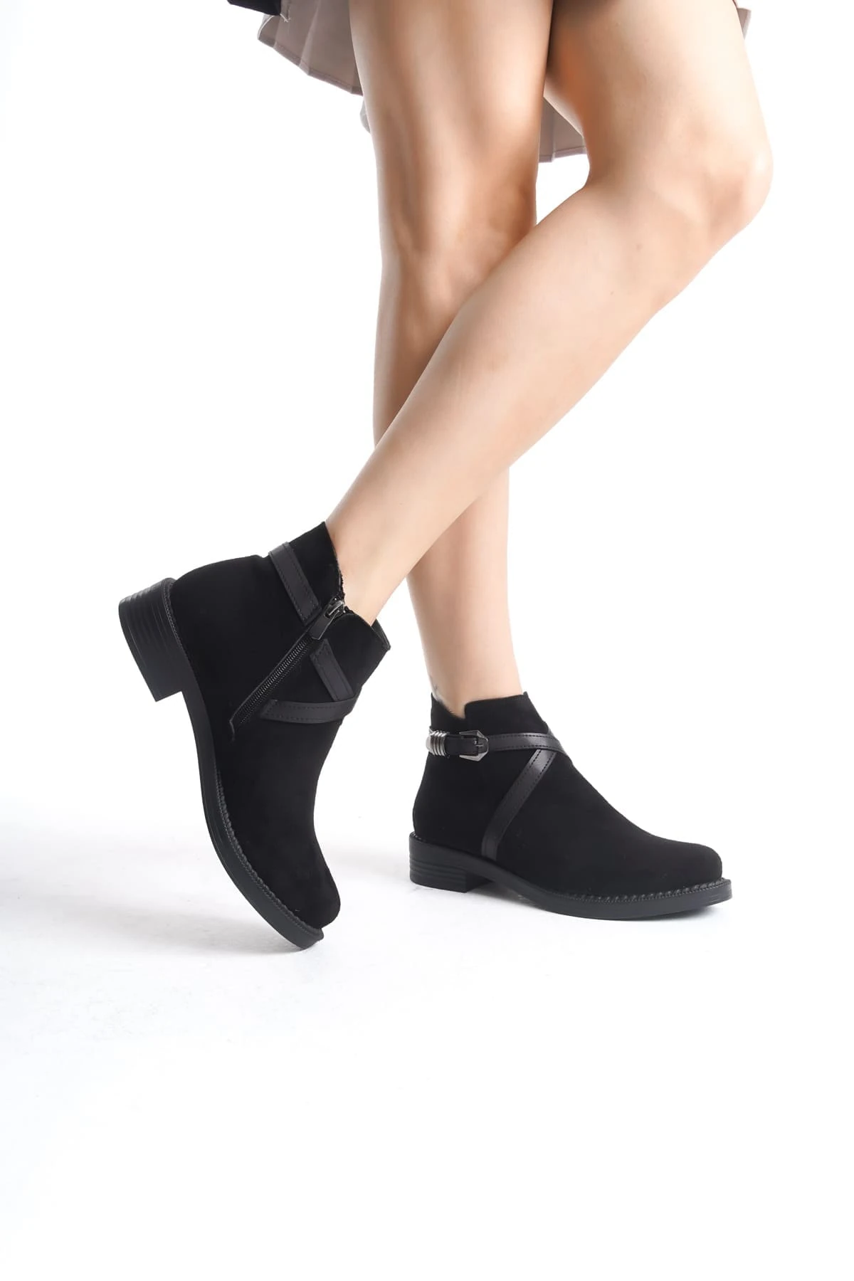 ALMILA Fermuarlı Lastikli Ortopedik Taban Topuklu Süet Kadın Bot ST - Siyah