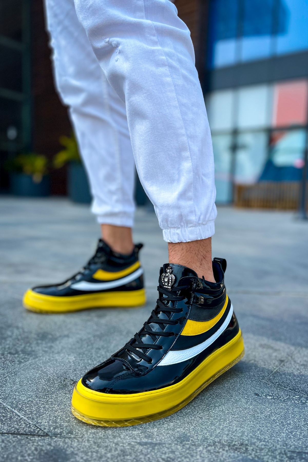 CH973 - Majesty SRT Erkek Bot SARI