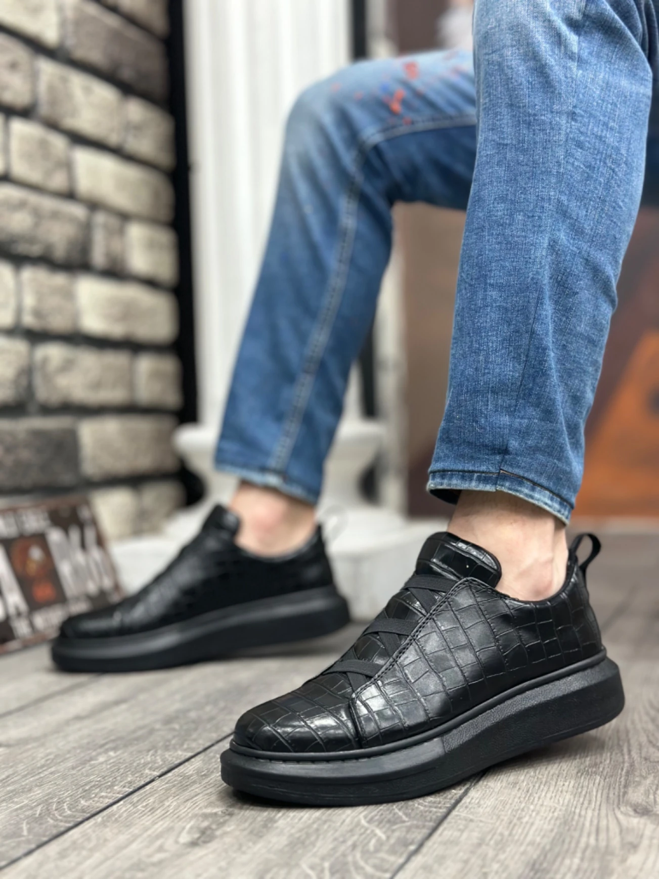 BA0134 BOA Kalın Yüksek Taban Desenli Çapraz Bant Siyah Erkek Ayakkabı