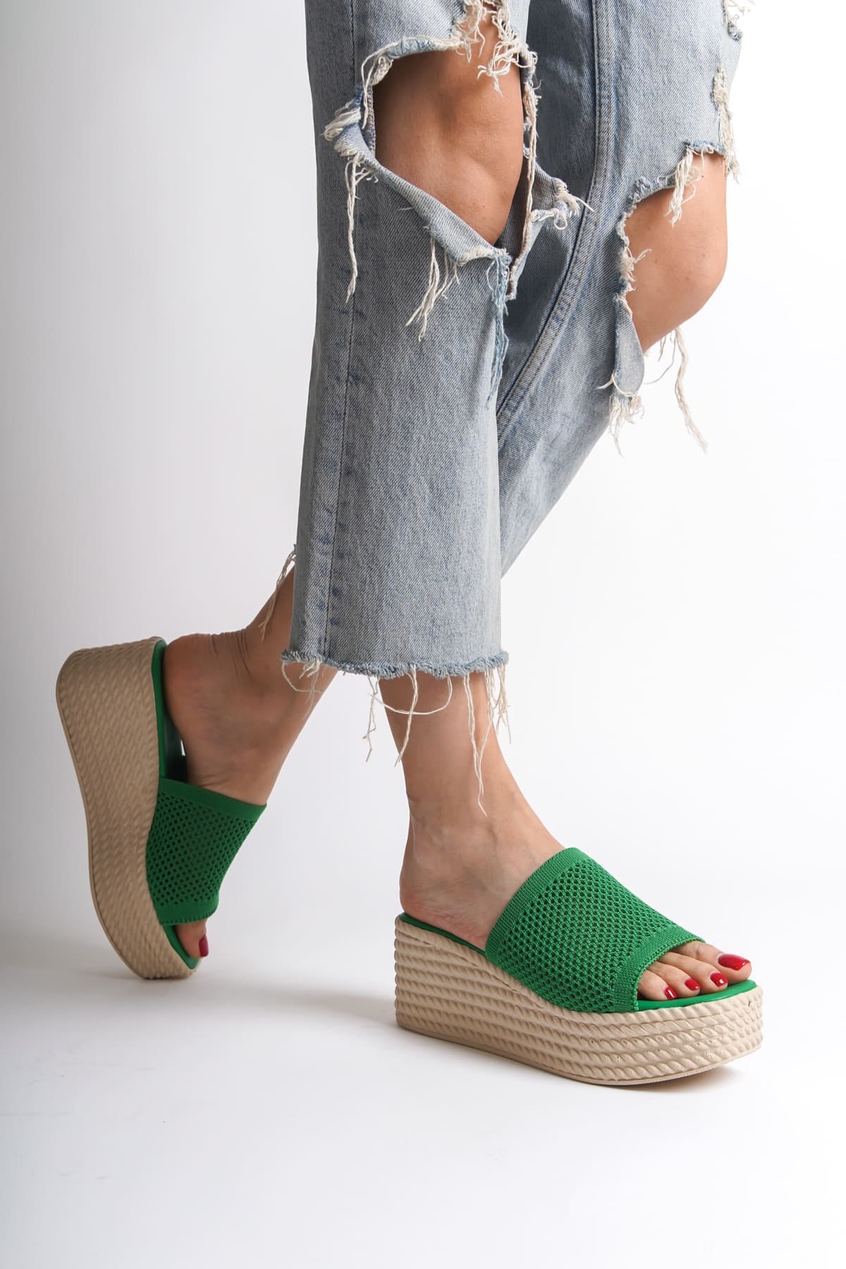 MARLA Dolgu Topuklu Ortopedik Taban Hasır Görünümlü Triko Kadın Terlik  KT - Yeşil