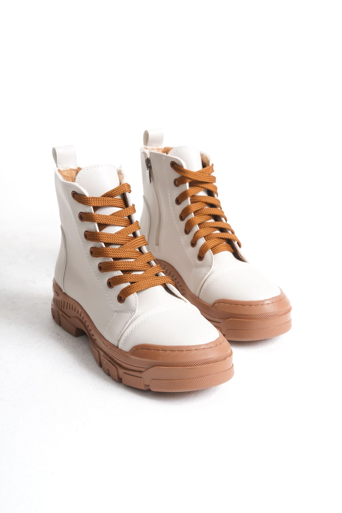 BLOOM Bağcıklı Fermuarlı Ortopedik TabanKadın Bot  TT - Krem