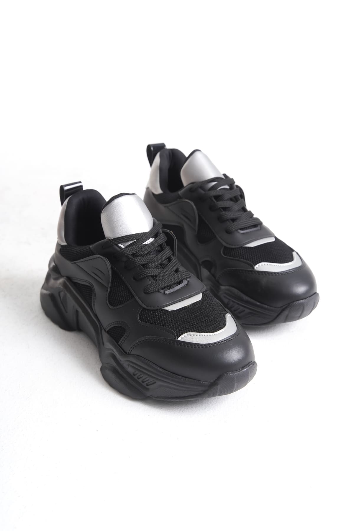 TOKYO Bağcıklı Ortopedik Taban Triko Detaylı Kadın Spor Ayakkabı  ST - Siyah/Gri