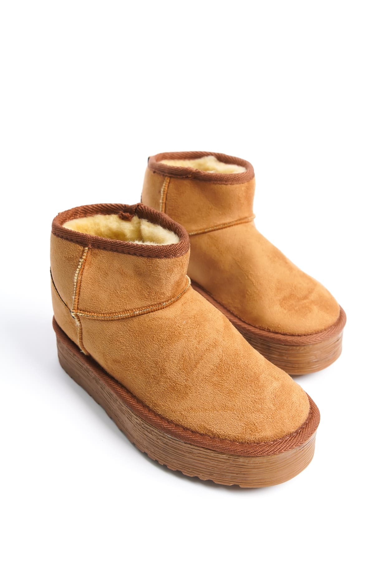 AMELIA Bağcıksız Düz ve Kalın Taban İçi Kürklü Kısa Süet Kadın Bot  TT - Taba