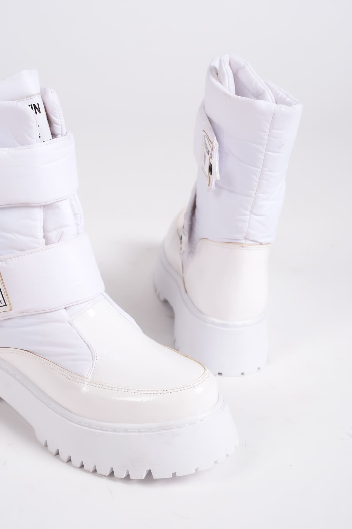 ELISA Cırt Cırtlı  Paraşüt Kumaş Rugan Kadın Bot BT - Beyaz