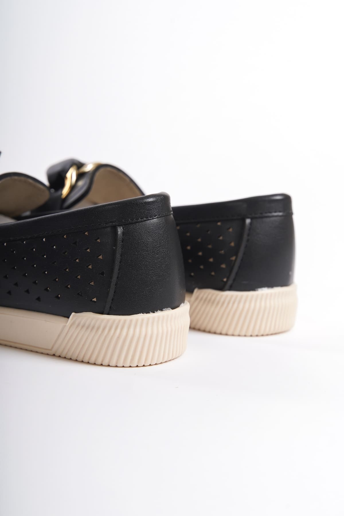 LYDIA Bağcıksız Ortopedik Rahat Taban Kalp Desenli Kadın Babet Ayakkabı  KT - Siyah