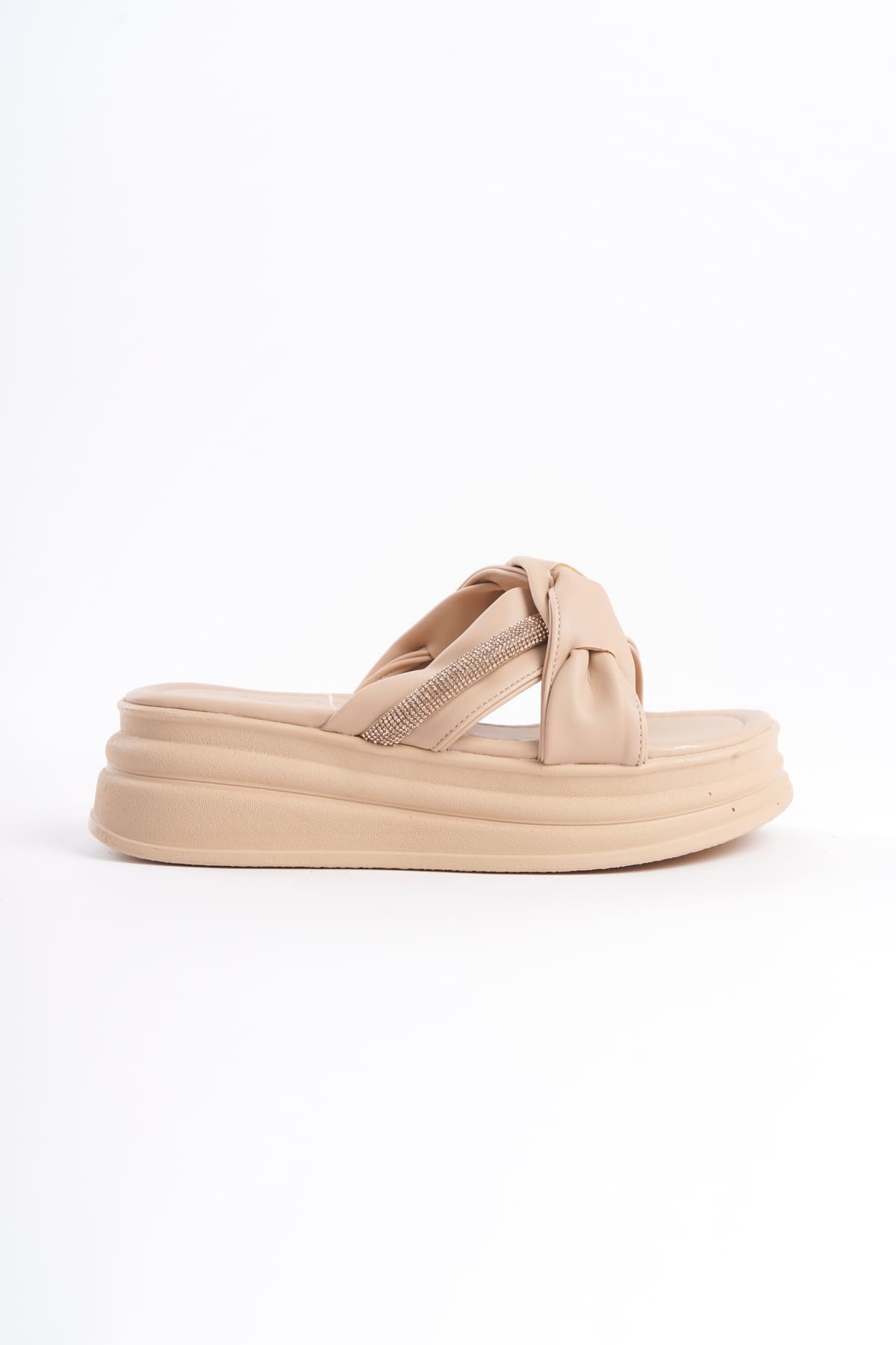 CLARA Düz Topuklu Kurdele Desenli Taşlı Kalın ve Ortopedik Taban Kadın Terlik  TT - Ten