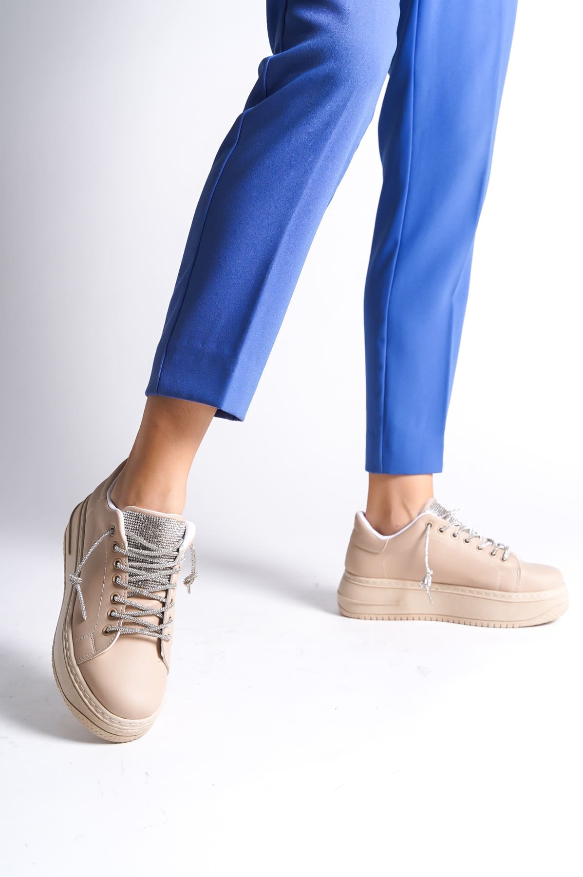 DELLA Bağcıklı Ortopedik Taban Taşlı Kadın Sneaker Spor Ayakkabı TT - Ten