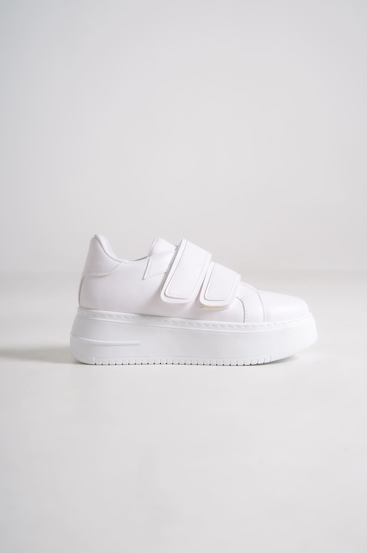 VALENCIA Bağcıksız Cırt Cırtlı Ortopedik Taban Kadın Sneaker Spor Ayakkabı BT - Beyaz