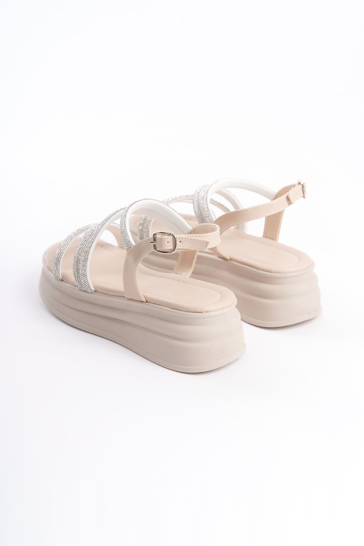 RILEY İnce Tokalı Taşlı Şeritli Ortopedik Taban Kadın Sandalet  KT - Krem