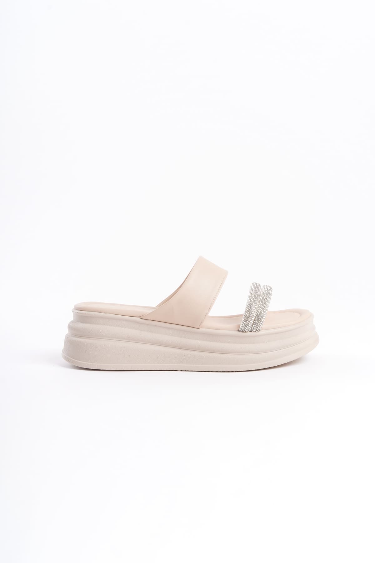 SARAH Düz Topuklu Taşlı Şeritli Kalın ve Ortopedik Taban Kadın Terlik  KT - Krem