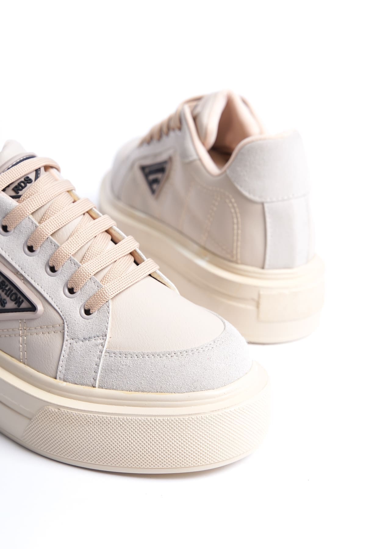 PRAG Bağcıklı Ortopedik Taban Desenli Kadın Sneaker Spor Ayakkabı  KT - Krem