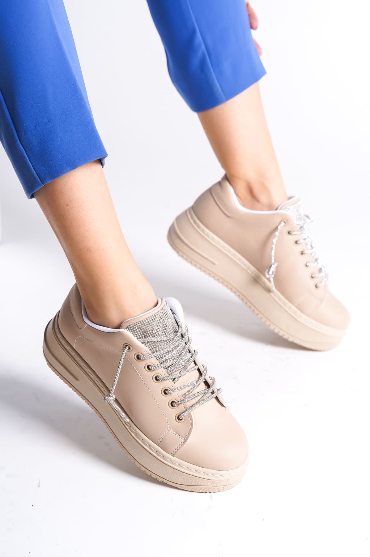 DELLA Bağcıklı Ortopedik Taban Taşlı Kadın Sneaker Spor Ayakkabı TT - Ten