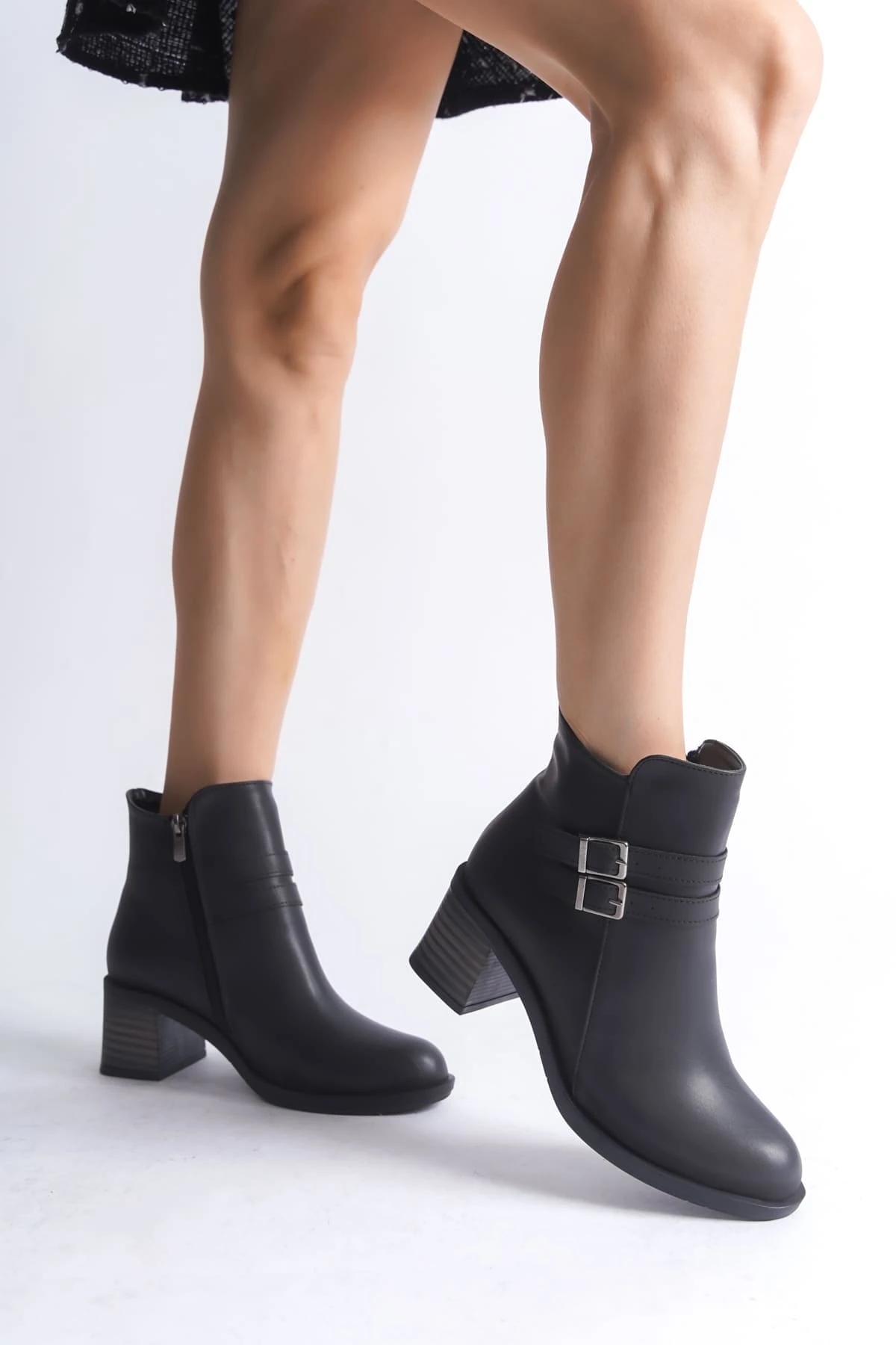 NOEMI Tokalı Fermuarlı Ortopedik Taban TopukluKadın Bot  ST - Siyah