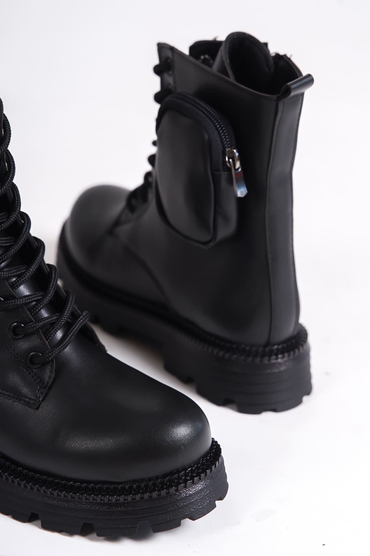 GINA Bağcıklı Fermuarlı Ortopedik Taban Çantalı Kadın Bot ST - Siyah