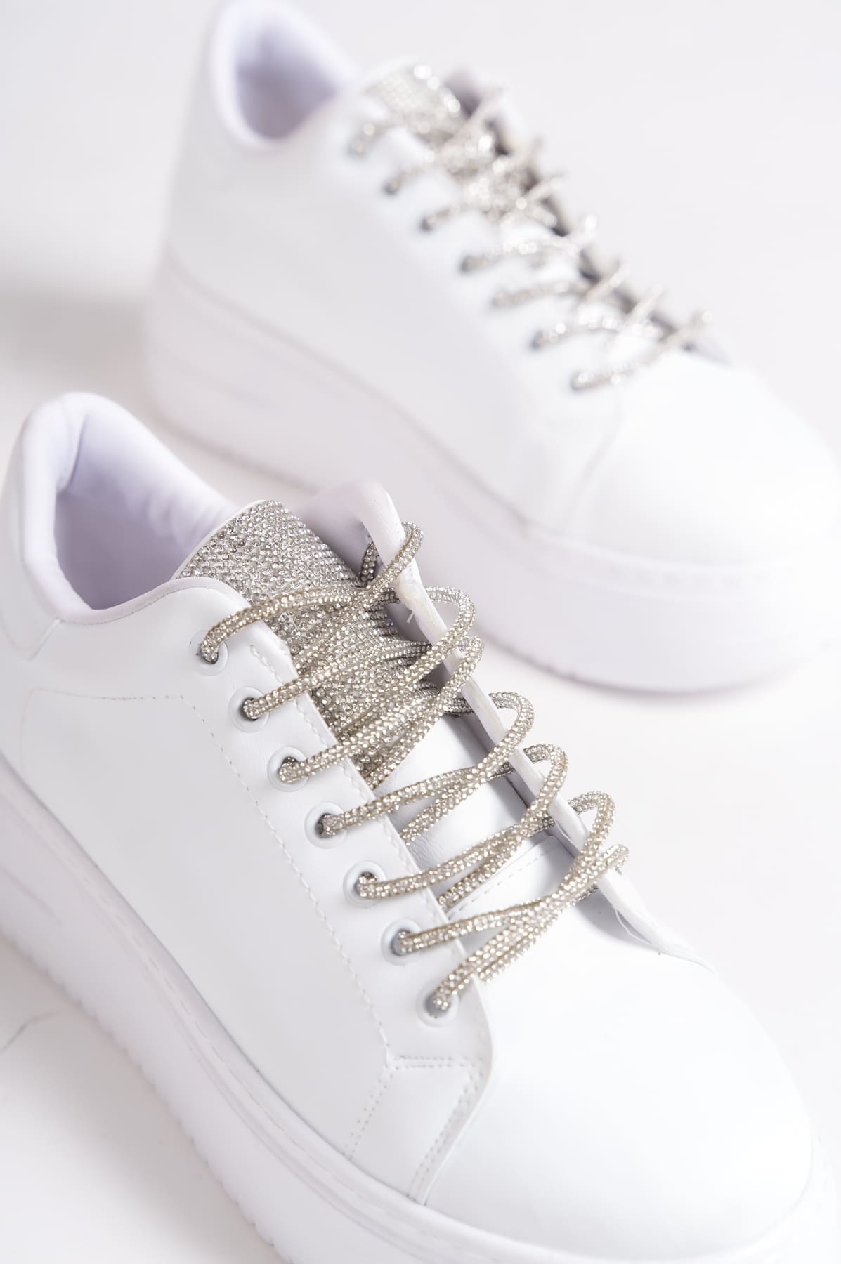 DELLA Bağcıklı Ortopedik Taban Taşlı Kadın Sneaker Spor Ayakkabı BT - Beyaz