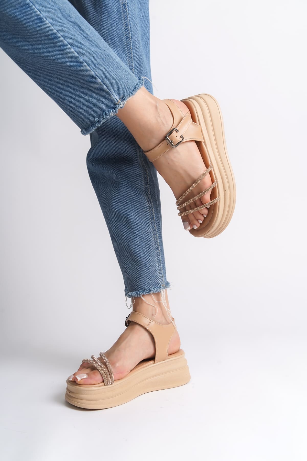 EVA Kalın Tokalı Taşlı Şeritli Ortopedik Taban Kadın Sandalet  TT - Ten