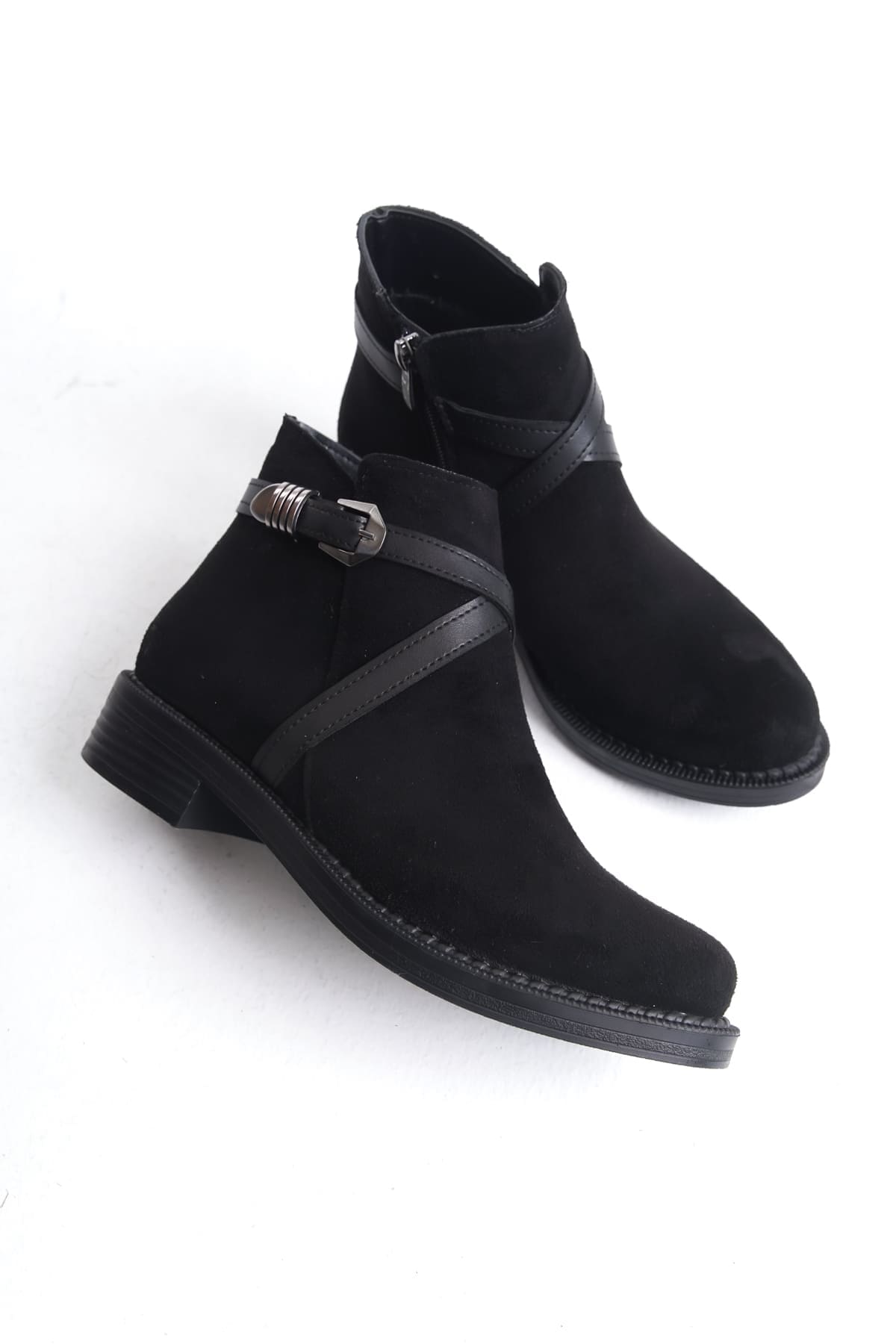 ALMILA Fermuarlı Lastikli Ortopedik Taban Topuklu Süet Kadın Bot ST - Siyah