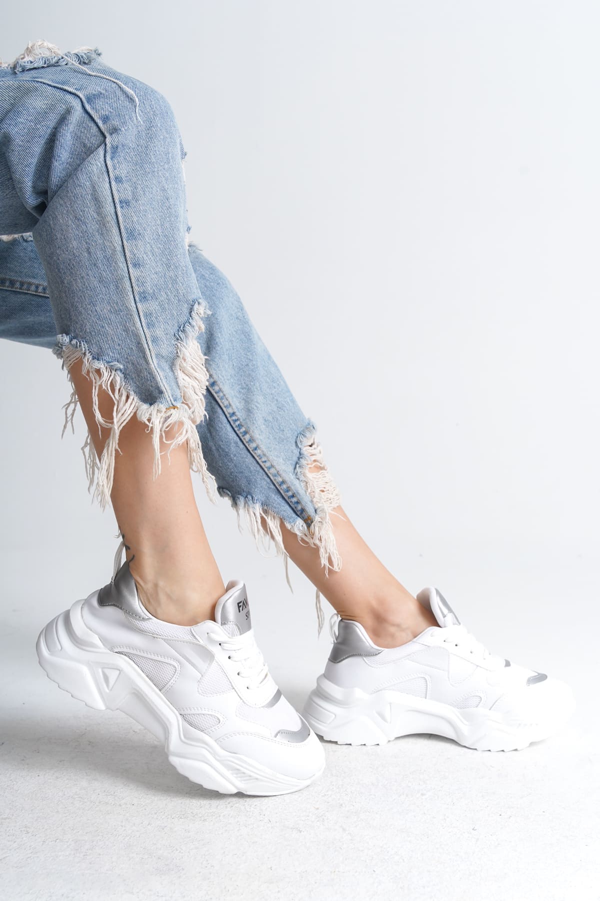 TOKYO Bağcıklı Ortopedik Taban Triko Detaylı Kadın Spor Ayakkabı  BT - Beyaz/Gri