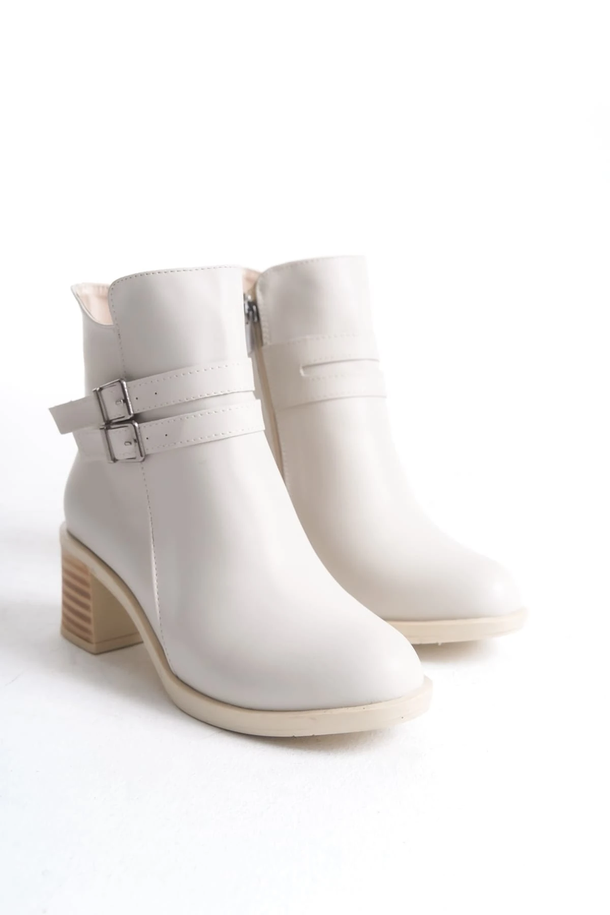 NOEMI Tokalı Fermuarlı Ortopedik Taban TopukluKadın Bot  KT - Krem
