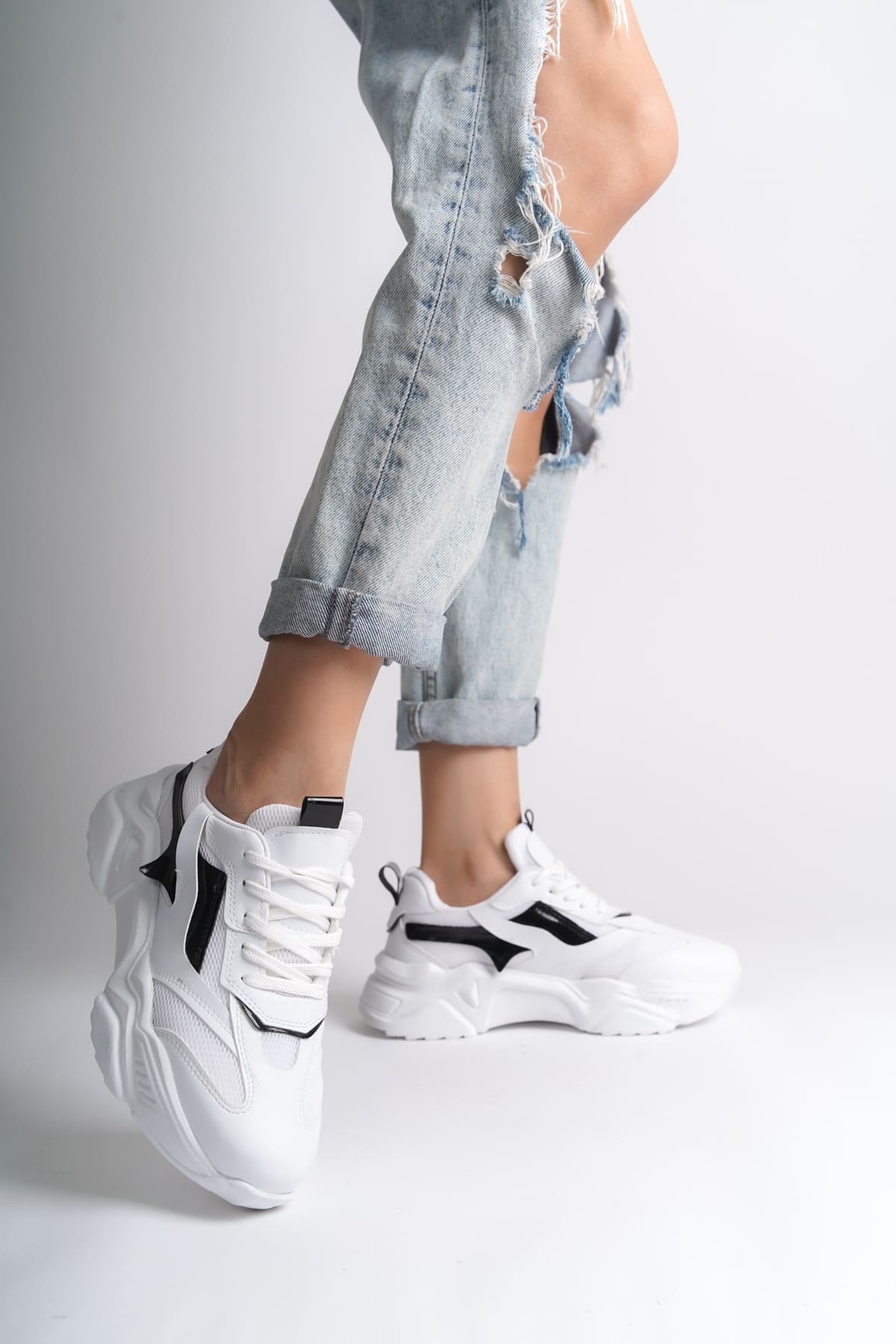 TOKYO Bağcıklı Ortopedik Taban Triko Detaylı Kadın Spor Ayakkabı  BT - Beyaz/Siyah