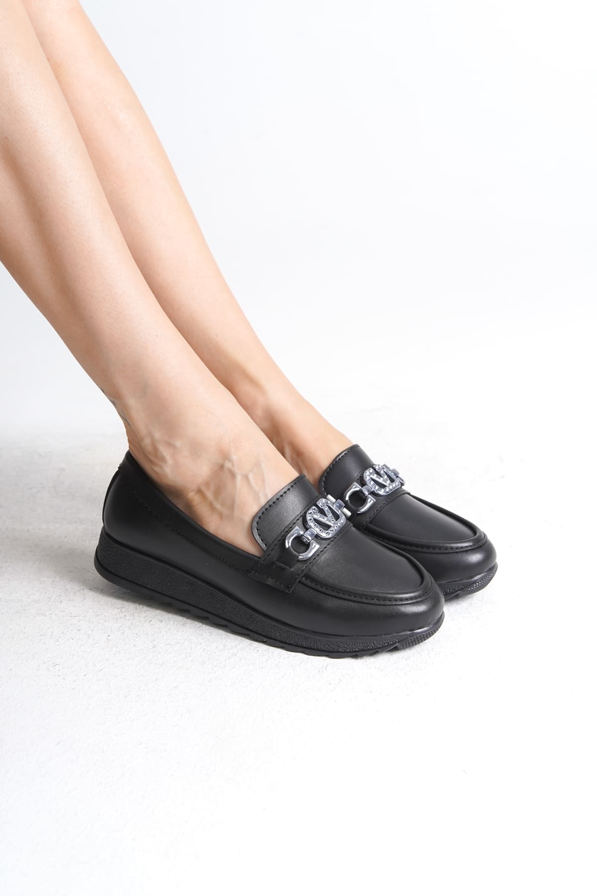 ANNA Ortopedik Rahat Taban Toka Detaylı Klasik Kadın Babet Anne Ayakkabısı  ST - Siyah