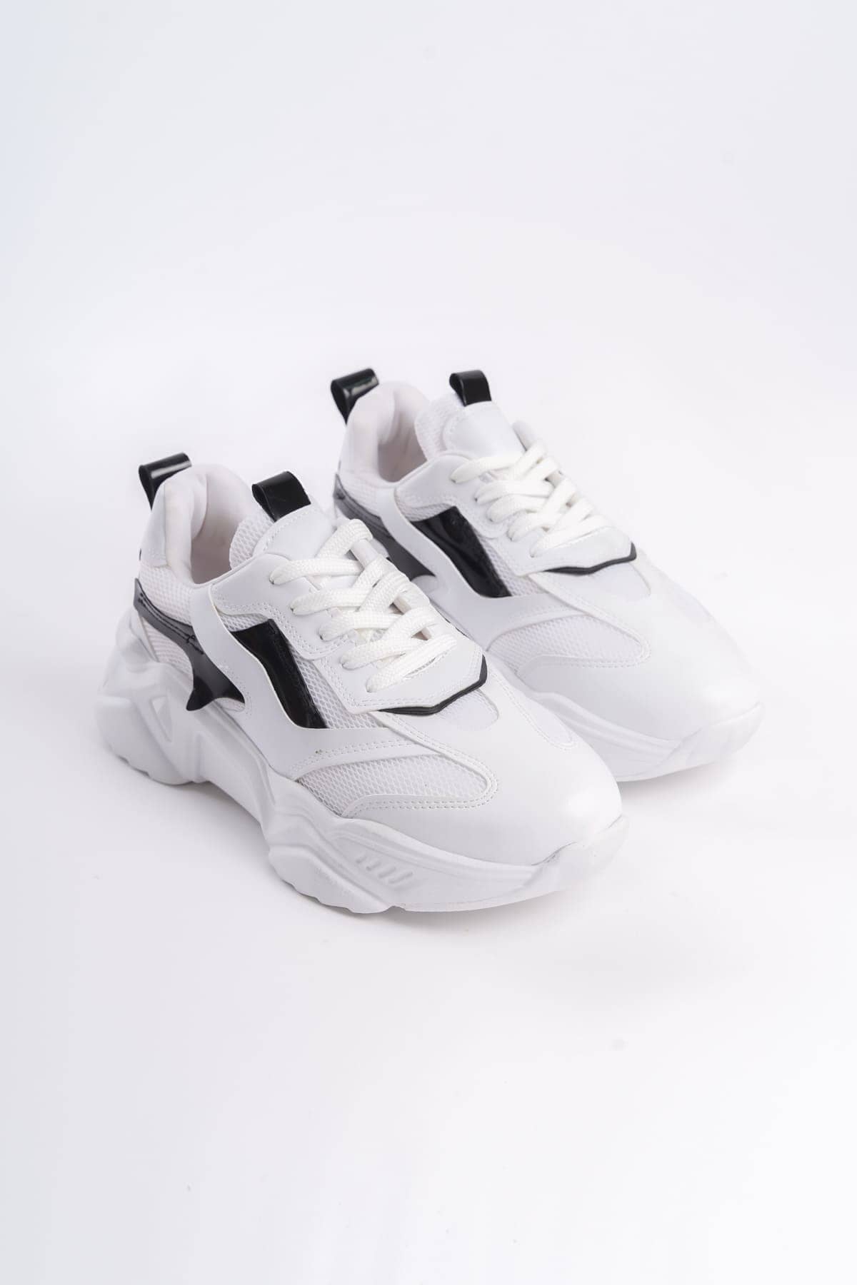 TOKYO Bağcıklı Ortopedik Taban Triko Detaylı Kadın Spor Ayakkabı  BT - Beyaz/Siyah