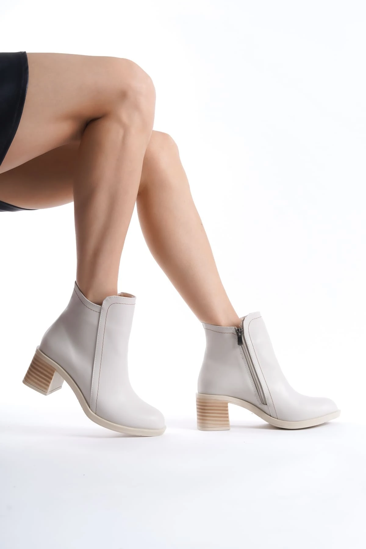 LARISSA Fermuarlı Ortopedik Taban TopukluKadın Bot  KT - Krem