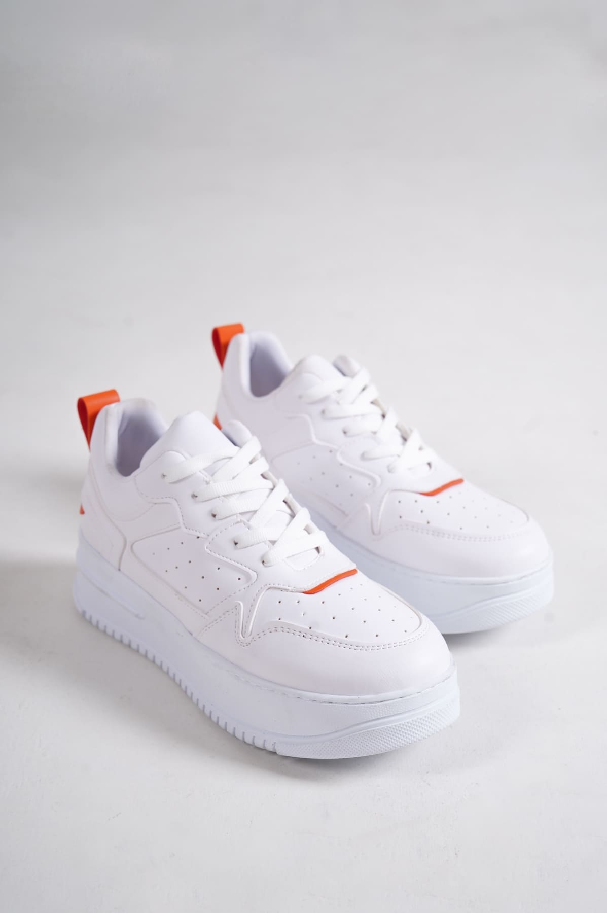 ALESSI Bağcıklı Ortopedik Taban Kadın Sneaker Spor Ayakkabı BT - Beyaz/Turuncu