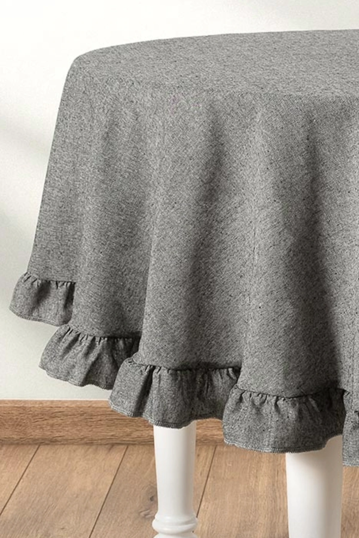 SELENDİ FIRFIRLI YUVARLAK MASA ÖRTÜSÜ (OUTLET)