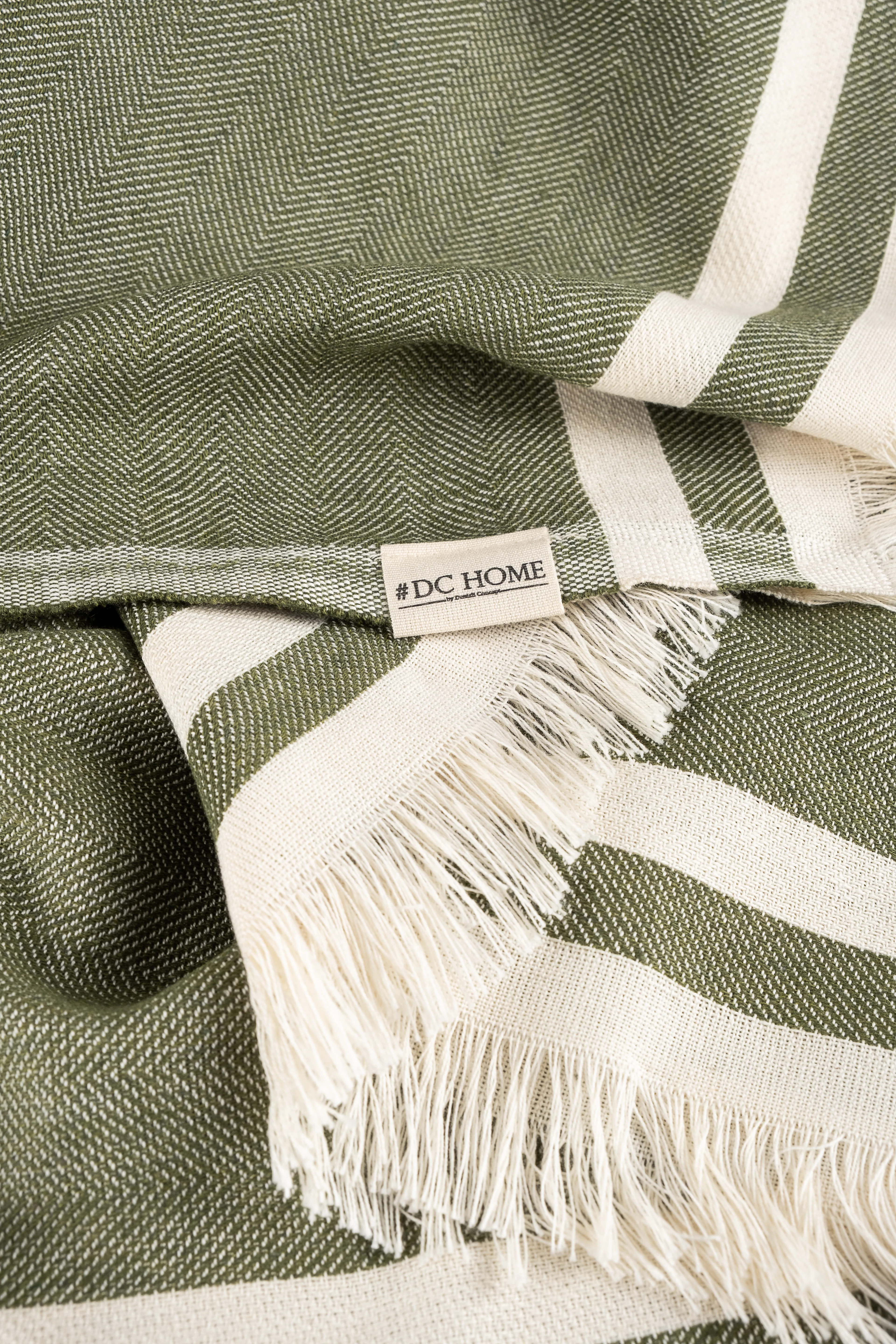 ALİNDA KOLTUK ÖRTÜSÜ