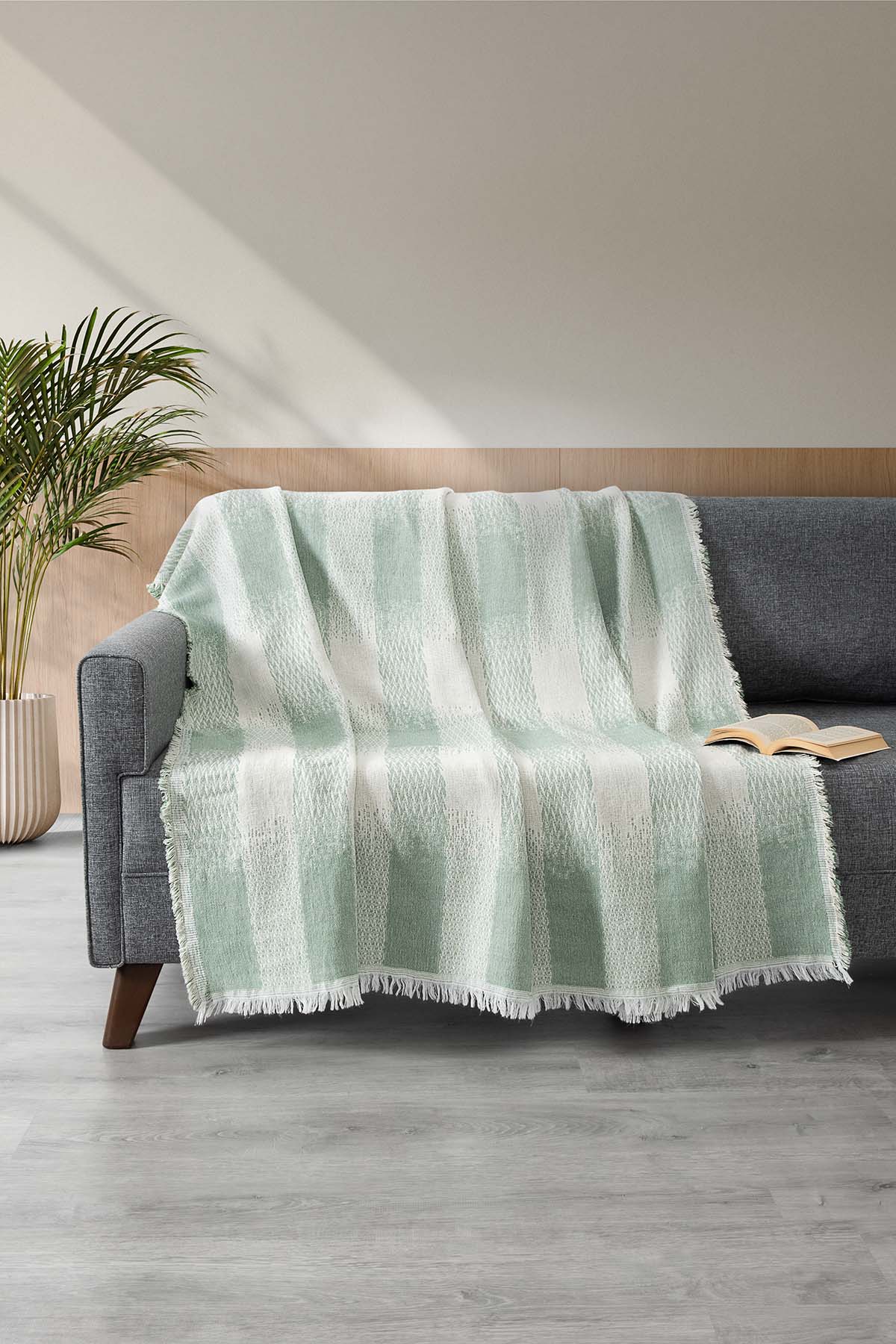 JAKARLI KOLTUK ÖRTÜSÜ