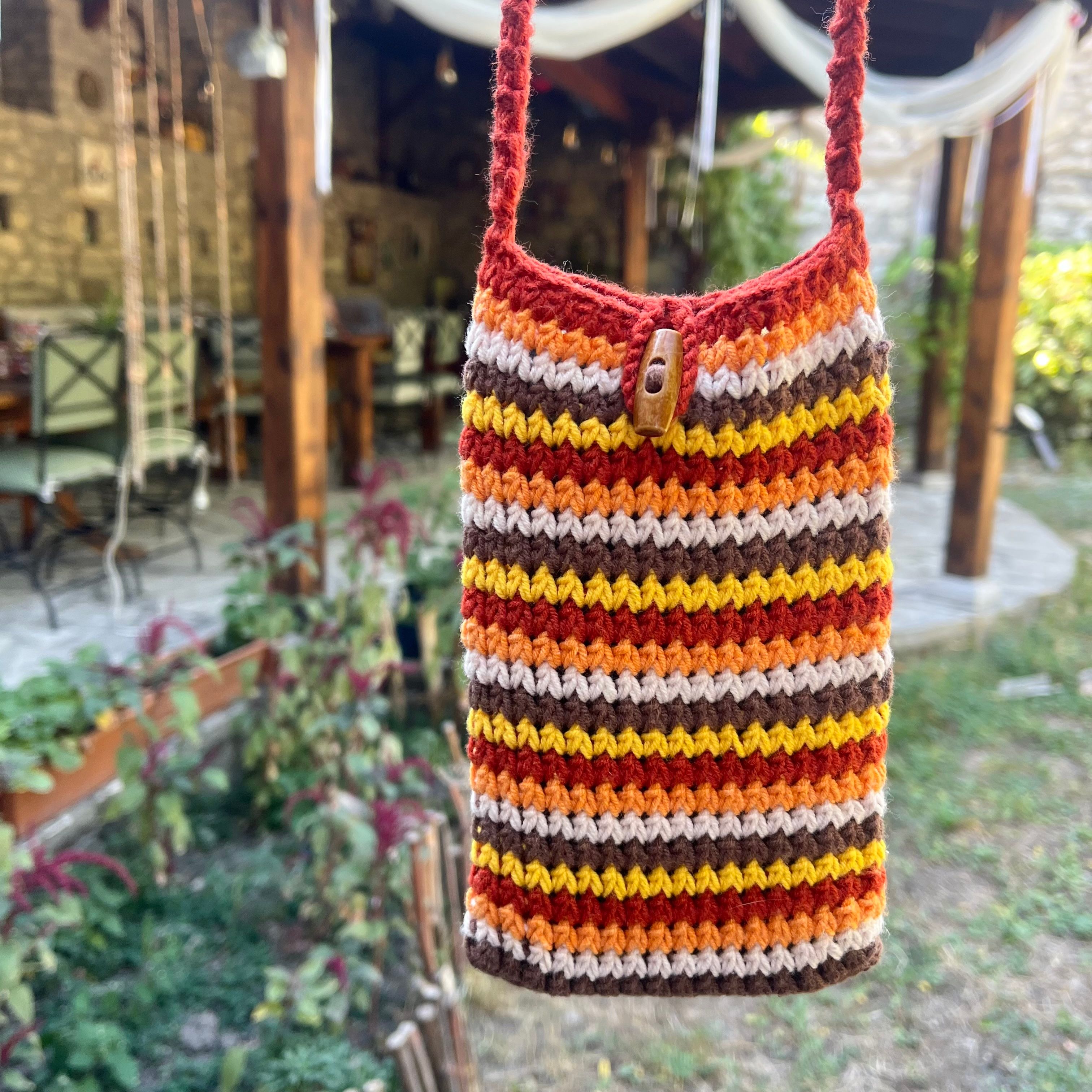 Sonbahar Renklerinde El Örgüsü Kadın Telefon Çantası