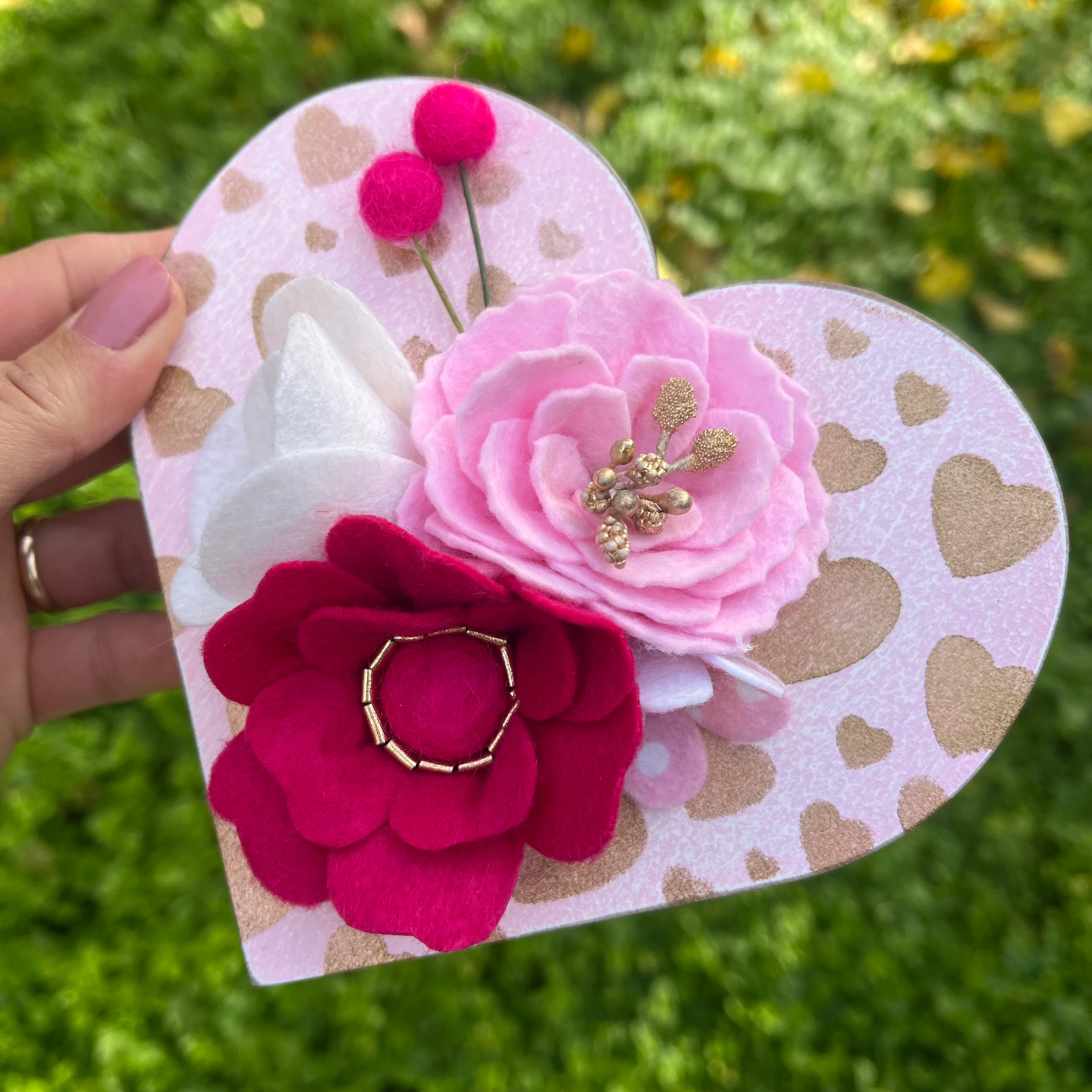 Yılbaşı Hediyesi Çiçekli Kalp Dekoratif Obje