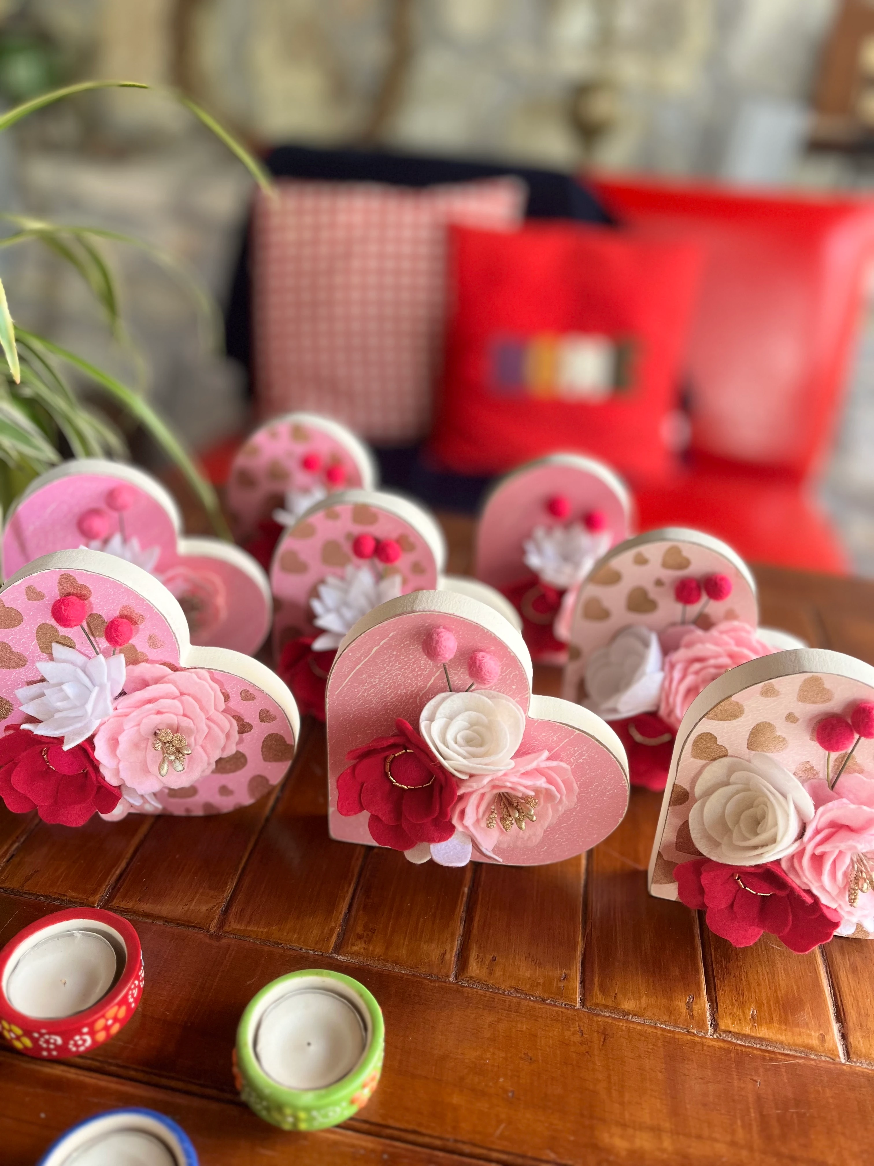 Pembe Kalp Obje Yılbaşı Hediyesi