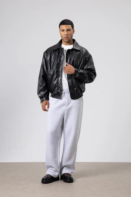 Basıc Suni Deri Oversize Ceket SiyahBasıc Suni Deri Oversize Ceket Siyah