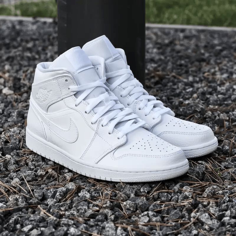 Nike Air Jordan 1 Mid Triple White (GS)