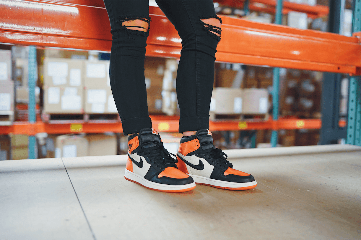 Air Jordan 1 'Satin Shattered Backboard' 
