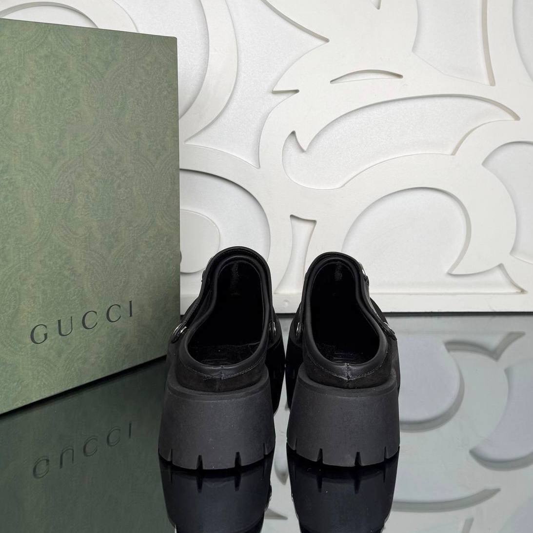 Gucci Women’s Mule with Horsebit