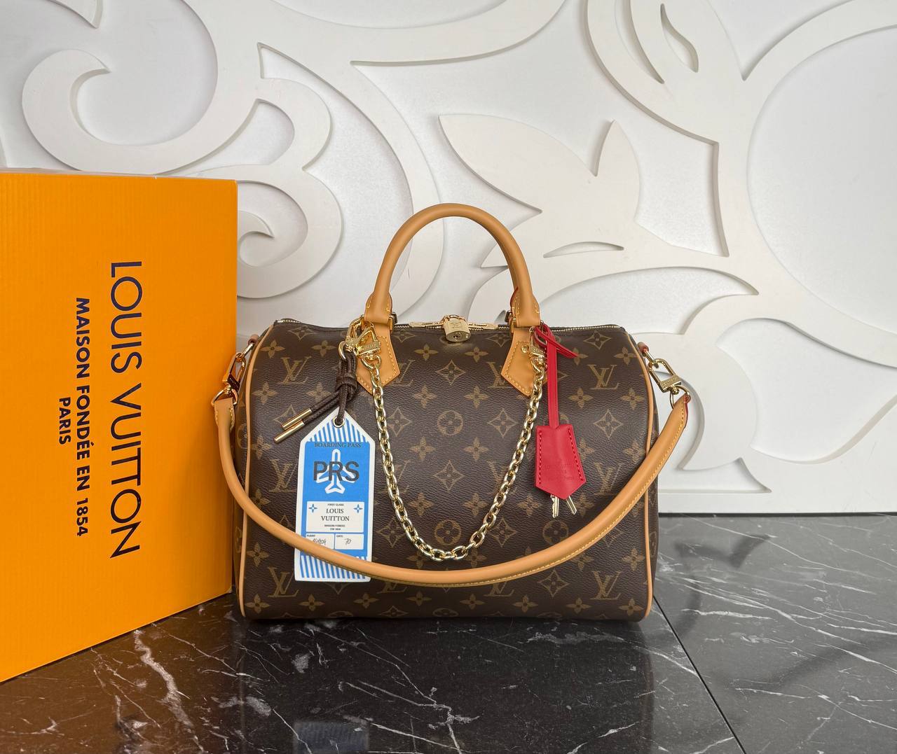 Gucci Horsebit Chain Medium Shoulder Bag