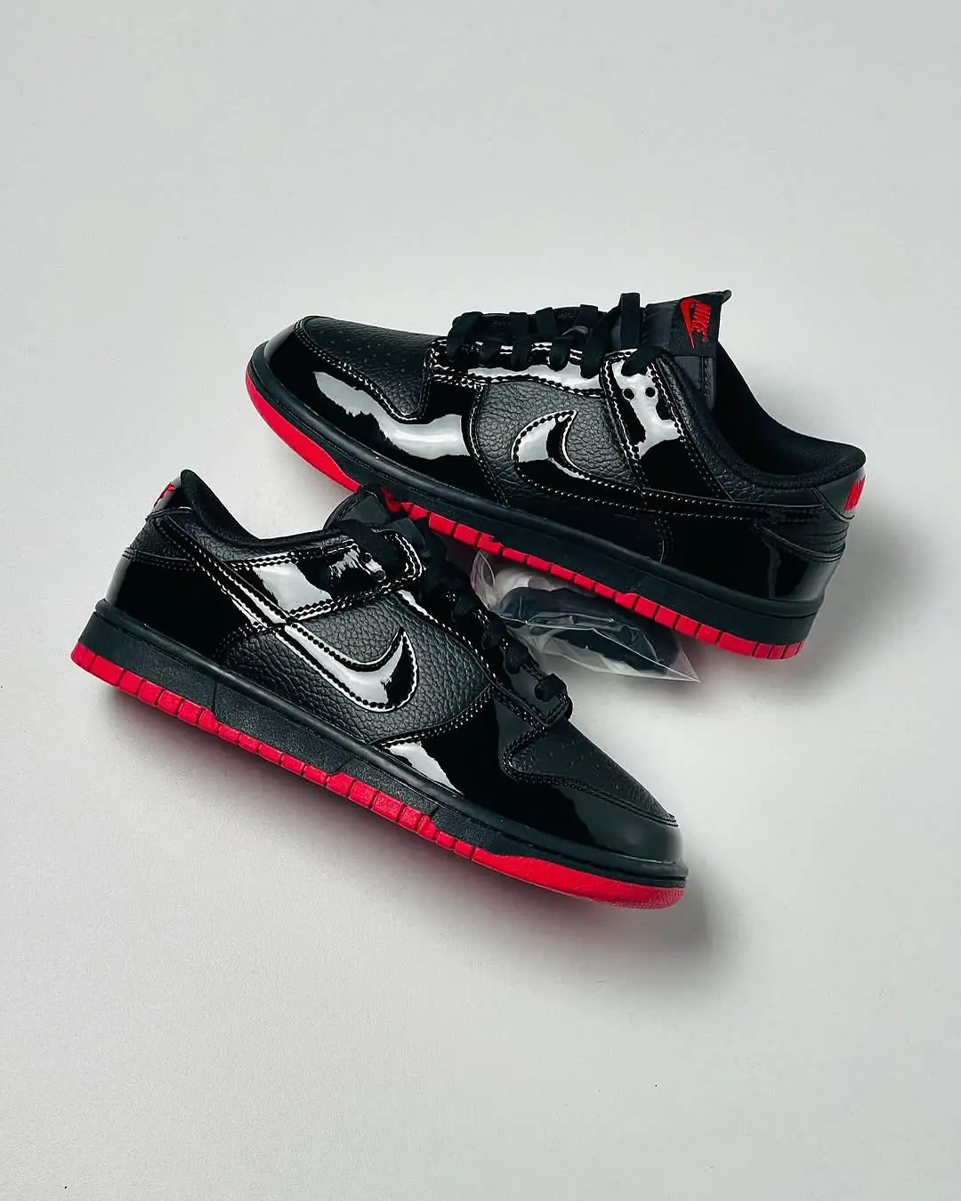 ●LOW LIFE MAFIA Nike Dunk Low Mafia